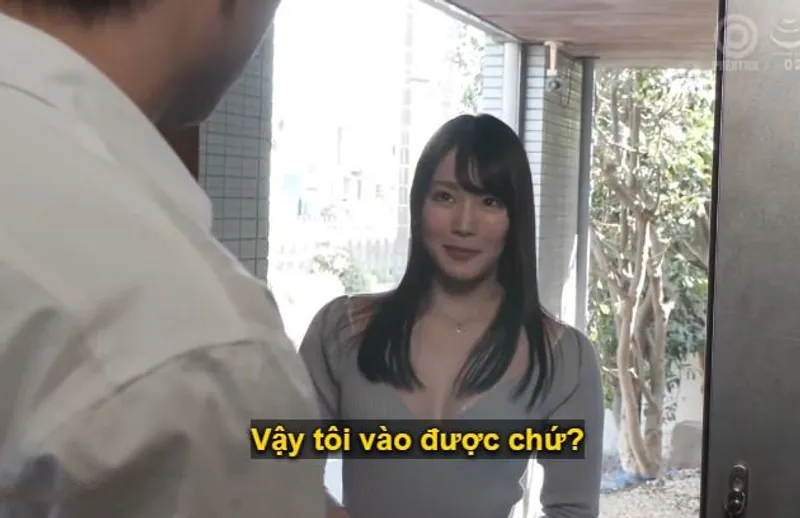 Người đàn ông giàu có bên nhà đối diện bị cô em gái xinh đẹp, mới dọn về cùng chồng, chủ động rủ rê quan hệ.